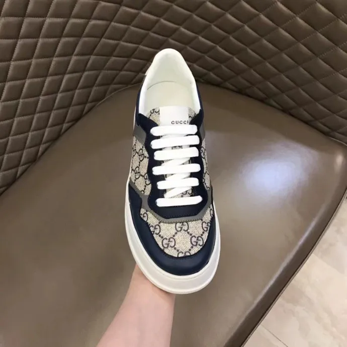 P380 new men's shoes GUCCI [Lightning] latest shoes are shipped. Original quality, fashionable, made of special materials, sheepskin lining, brand new packaging. The foot feels super comfortable and the workmanship is impeccable. Size: 38-45